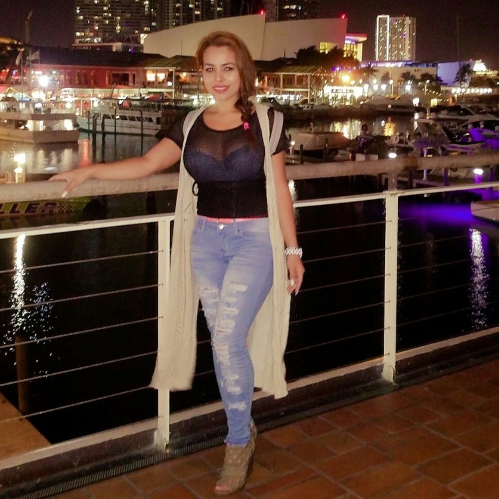 Meet your Posher, Ms.lucy